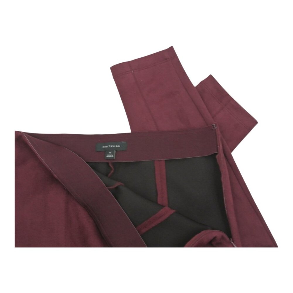 Ann Taylor Burgundy Faux‎ Suede Cropped Pants M